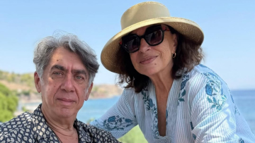 Η Χάρις Αλεξίου φωτογραφήθηκε με τον Κώστα Μπερικόπουλο: Το καλοκαίρι χωρίς φίλους δεν λέει