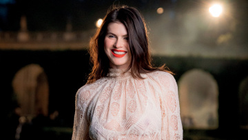 Alexandra Daddario, η ωραία των θρίλερ