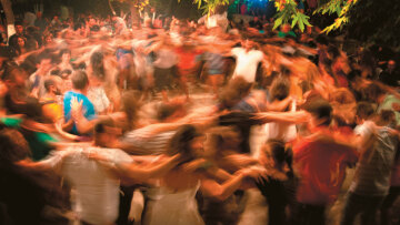 Ποιοι είναι οι φασαίοι - Τα κοινά χαρακτηριστικά των συγκεκριμένων νεαρών, η εξέλιξη του «είδους» και οι... φυλές