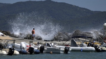 Καιρός: Επιστρέφουν τα μελτέμια - Ανάσα δροσιάς από την Τετάρτη