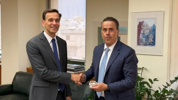 Συνάντηση Παπασταύρου με τον Επιτετραμμένο της Πρεσβείας των ΗΠΑ στην Αθήνα