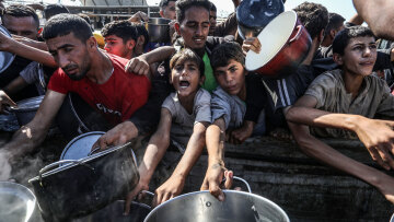 Η Ισπανία απομάκρυνε 44 τραυματισμένα παιδιά από τη Γάζα, μαζί με συγγενείς τους