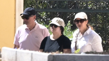 «Είδα το κοριτσάκι χτυπημένο, τα αδέρφια του είπαν ότι το έκανε η 32χρονη», λέει ο άνδρας που φρόντιζε την οικογένεια της Αλγερινής