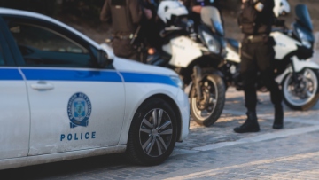 Θεσσαλονίκη: Τρόμος για γυναίκα, τη λήστεψαν τέσσερα άτομα μέρα-μεσημέρι