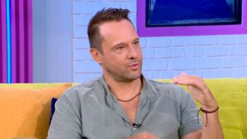 O Mέμος Μπεγνής αναθεωρεί τις απόψεις του για τη μονογαμία: «Διαφωνώ ότι είναι αδύνατη, μεγαλώνοντας αλλάζουμε γνώμες»

