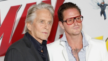 Ο Μάικλ Ντάγκλας μαζί με τον γιο του, Κάμερον, στη μεγάλη οθόνη - Δείτε το τρέιλερ της ταινίας 