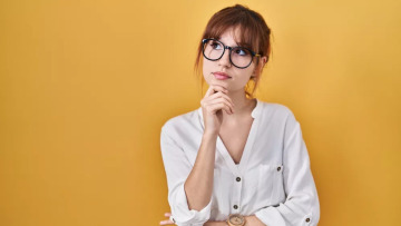 Η ευφυΐα (δεν) είναι μόνο στο DNA – 4 συνήθειες που μας κάνουν εξυπνότερους