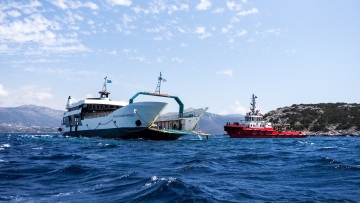 «Όλα θα απαντηθούν αφού η ταλαιπωρία των επιβατών λάβει τέλος»: Η ανακοίνωση της εταιρείας για το φέρι μποτ στα Νέα Στύρα