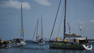 Ισραήλ: Ιστιοπλοϊκά με συγγενείς ομήρων πλησίασαν στη Λωρίδα της Γάζας 