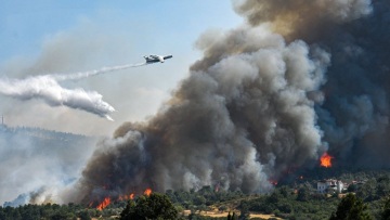 Τουρκία: Φωτιά σε δάσος στα Δαρδανέλια  - Ξεκίνησαν εκκενώσεις, διακόπηκε η ναυσιπλοΐα στα στενά
