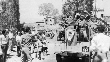 Οι Τούρκοι γιόρτασαν τους βομβαρδισμούς στην Τηλλυρία της Κύπρου το 1964