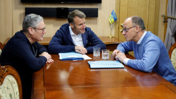 Πόλεμος στην Ουκρανία: Εγγυήσεις ασφαλείας και κυρώσεις στη Ρωσία, στο τραπέζι της τηλεδιάσκεψης των «προθύμων»