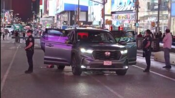 Πυροβολισμοί στην Times Square της Νέας Υόρκης - Τρεις τραυματίες, συνελήφθη ο δράστης
