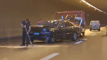 Νεκρός ο οδηγός του αυτοκινήτου από το τροχαίο σε τούνελ της Ποσειδώνος
