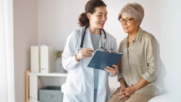 Οι Κινητές Ομάδες οργώνουν τη χώρα και προσφέρουν δωρεάν φροντίδα υγείας – Πού θα είναι τον Νοέμβριο