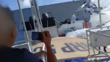 Πολεμικό πλοίο της Κίνας συγκρούστηκε με σκάφος της ακτοφυλακής που καταδίωκε Φιλιππινέζους - Δείτε βίντεο