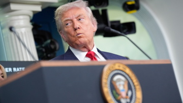 Γκάφα του Τραμπ: «Θα πάω να δω τον Πούτιν… στη Ρωσία»
