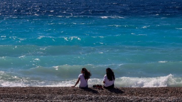 Καιρός: Θυελλώδεις βοριάδες στο Αιγαίο και 40άρια στα δυτικά - Πολύ υψηλός κίνδυνος πυρκαγιάς σε 7 περιφέρειες 