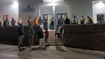 Υπό κράτηση το προσωπικό καθαριότητας στη Μήλο - Στοχευμένη και ανυπόστατη η καταγγελία, υποστηρίζει ο Δήμος
