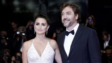 Bίντεο: Πενέλοπε Κρουζ και Χαβιέ Μπαρδέμ διασκεδάζουν σε συναυλία του Bad Bunny