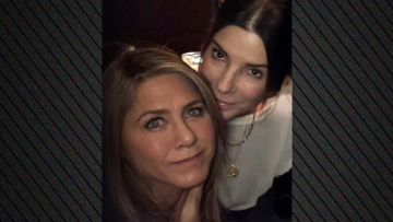 Η Μπούλοκ περιέγραψε πώς γεννήθηκε η φιλία της με την Άνιστον - «Μας έλεγαν ότι δεν έπρεπε να σέβεται η μία την άλλη»