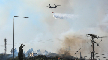 Η «μάχη» των Σινούκ στην Αχαΐα που έκαναν ρίψεις σε συγκεκριμένες συντεταγμένες – Δείτε βίντεο