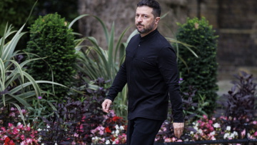 Ζελένσκι για τη συνάντηση Τραμπ με Πούτιν: Υψηλό το διακύβευμα, ήρθε η ώρα να τερματιστεί ο πόλεμος