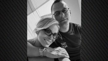 Κατερίνα Καινούργιου: Αγκαλιά με τον Παναγιώτη Κουτσουμπή στην Πάρο - Δείτε φωτογραφίες