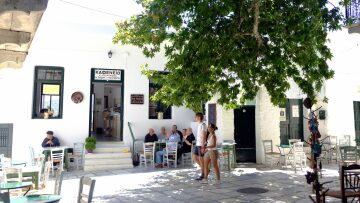 Απείρανθος, Καλόξυλος και άλλα 2 sui generis χωριά στη Νάξο
