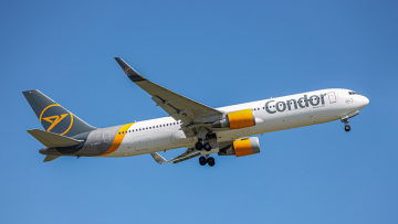 Περιπέτεια σε πτήση από Κέρκυρα για Γερμανία - Έπιασε φωτιά ο κινητήρας, το αεροπλάνο προσγειώθηκε στην Ιταλία, δείτε βίντεο