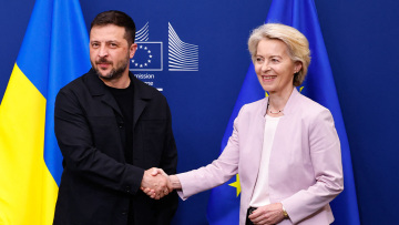 Δεν θα παραχωρήσουμε εδάφη τα οποία η Ρωσία δεν έχει καταλάβει, είπε ο Ζελένσκι - Οι κοινές δηλώσεις με Φον ντερ Λάιεν