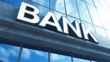 Σε νέες μελέτες για τη διαχείριση των μετρητών θα προχωρήσουν οι τράπεζες – Αnte portas o νέος ευρωπαϊκός κανονισμός