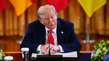 Τραμπ: Ο ανίκανος Μπάιντεν δεν άφησε την Ουκρανία να αντεπιτεθεί στη Ρωσία