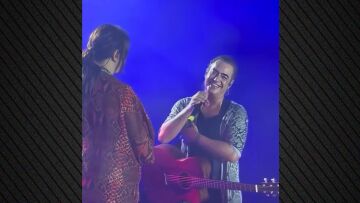 Διονύσης Σχοινάς: Η αφιέρωση στην Καίτη Γαρμπή και το φιλί πάνω στη σκηνή