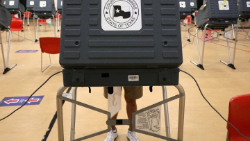 Νέο εκλογικό χάρτη που ευνοεί τους ίδιους ψήφισαν οι Ρεπουμπλικανοί στο Τέξας – Πανηγυρίζει ο Τραμπ
