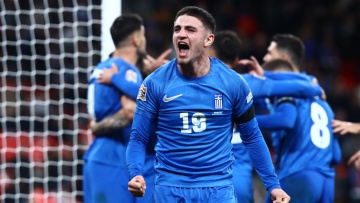 ΠΑΟΚ: Το μεσημέρι της Δευτέρας στη Θεσσαλονίκη ο Ζαφείρης, τον αποθέωσε ο Λουτσέσκου 