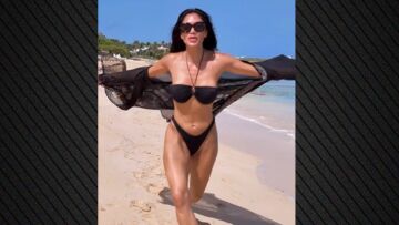 Η Νικόλ Σέρζινγκερ τραγουδάει στην παραλία «δεν με νοιάζει τι λες πια, αυτή είναι η ζωή μου»