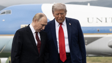 Στον «πάγο» η προετοιμασία της συνάντησης Τραμπ με Πούτιν - Αναβλήθηκε το τετ α τετ των ΥΠΕΞ των δύο χωρών
