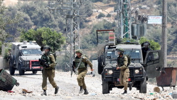 Δυτική Όχθη: Ισραηλινή στρατιωτική επιχείρηση κατά ανταλλακτηρίου νομισμάτων στη Ραμάλα - 27 Παλαιστίνιοι τραυματίστηκαν