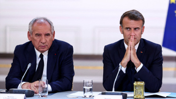 Η Γαλλία σε νέα πολιτική κρίση - Προσπάθειες του Μακρόν να καθησυχάσει τις αγορές