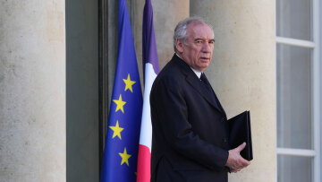 Σε πολιτικό αδιέξοδο οδεύει και πάλι η Γαλλία υπό το βλέμμα των αγορών - Σε περιπέτεια τα γαλλικά ομόλογα και οι μετοχές