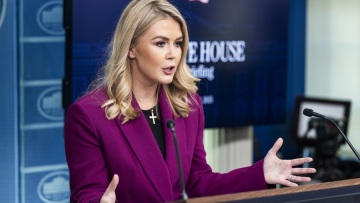 Ο Τραμπ «δεν χάρηκε αλλά και δεν αιφνιδιάστηκε» από τη νυχτερινή ρωσική επίθεση στο Κίεβο