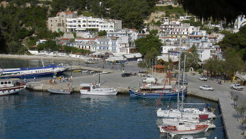 Αλόννησος: Στο νοσοκομείο 70χρονος που κουτούλησε τον δήμαρχο και λίγες ώρες μετά υπέστη εγκεφαλικό