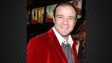 Φώτης Σπύρος: Είχα πολύ μεγάλες και ωραίες σχέσεις με γυναίκες άνω των εξήντα χρονών