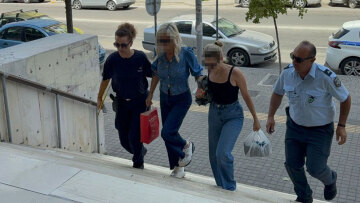 Θεσσαλονίκη: Στον εισαγγελέα η 45χρονη με την Porsche - «Αν είχε Lada δεν θα ήμασταν εδώ» είπαν οι δικηγόροι της για το τροχαίο