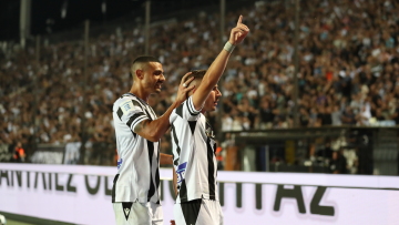 Ο Πέλκας λύτρωσε τον μέτριο ΠΑΟΚ που νίκησε 1-0 Ατρόμητο με τους φιλοξενούμενους να παίζουν με 10 από το 45' - Δείτε το γκολ