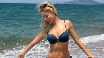 Η Δούκισσα Νομικού αποχαιρέτησε το καλοκαίρι με φωτογραφίες από την παραλία