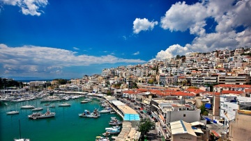 Σε Καστέλα και Πασαλιμάνι για καλό φαγητό με θέα στη θάλασσα