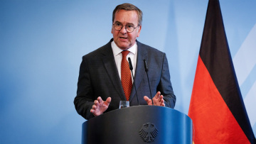 «Δεν έχει καμία αρμοδιότητα η ΕΕ»: Η Γερμανία απορρίπτει τις δηλώσεις της φον ντερ Λάιεν για αποστολή στρατευμάτων στην Ουκρανία