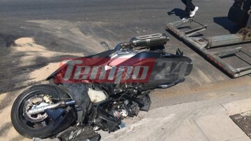 Νεκρός ο οδηγός της μοτοσικλέτας που παρασύρθηκε από ΙΧ και εγκαταλείφθηκε στην Πάτρα
